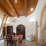 Dimore Nel Tempo - Widespread Homes & Trulli *